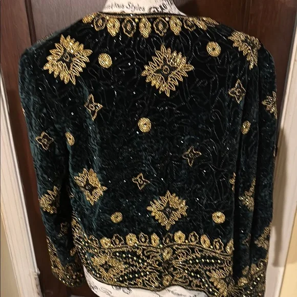 Vintage Adrianna Papell Black and Gold Blazer with Intricate Embroidery - Picture 5 of 5